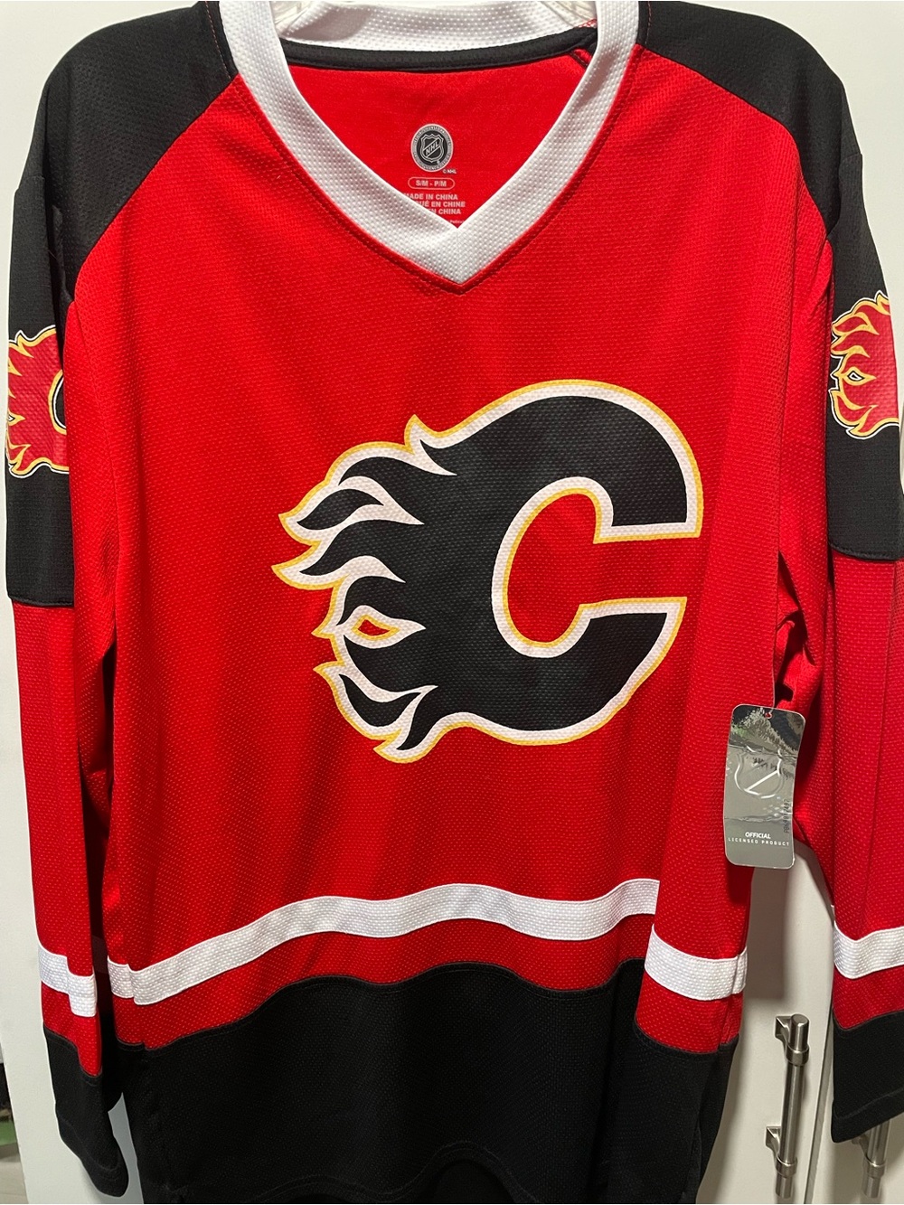 NHL Calgary Flames hockey jersey